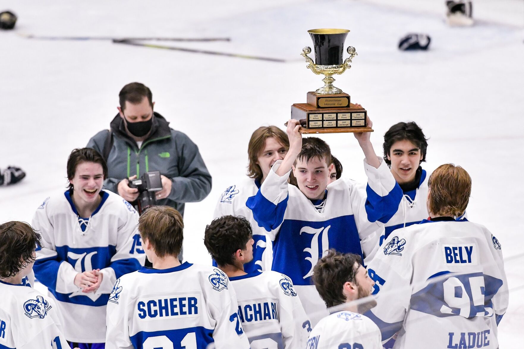 03/06/2021 - ice hockey - Ladue vs. FH Central